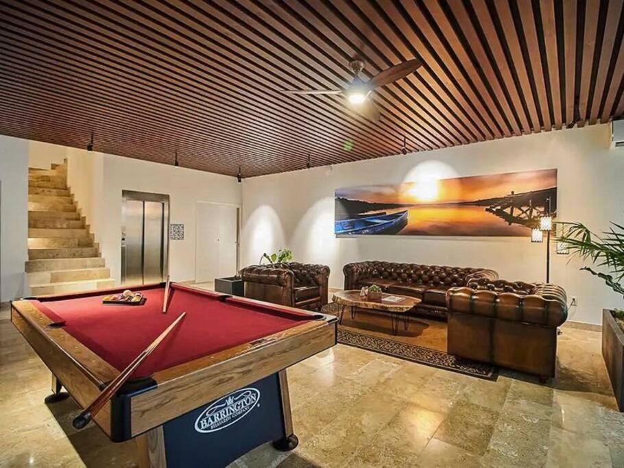 2 Bedroom With Rooftop Pool And Gym Apartment *